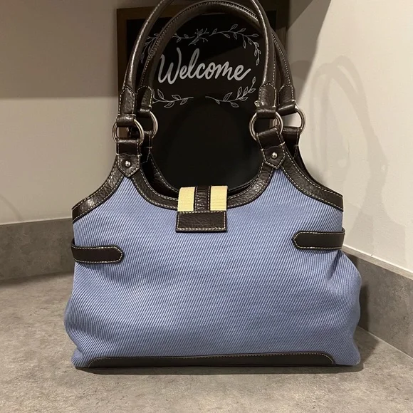 Etienne Aigner Shoulder Bag in Blue with Black Trim! GUC!! - Picture 2 of 13